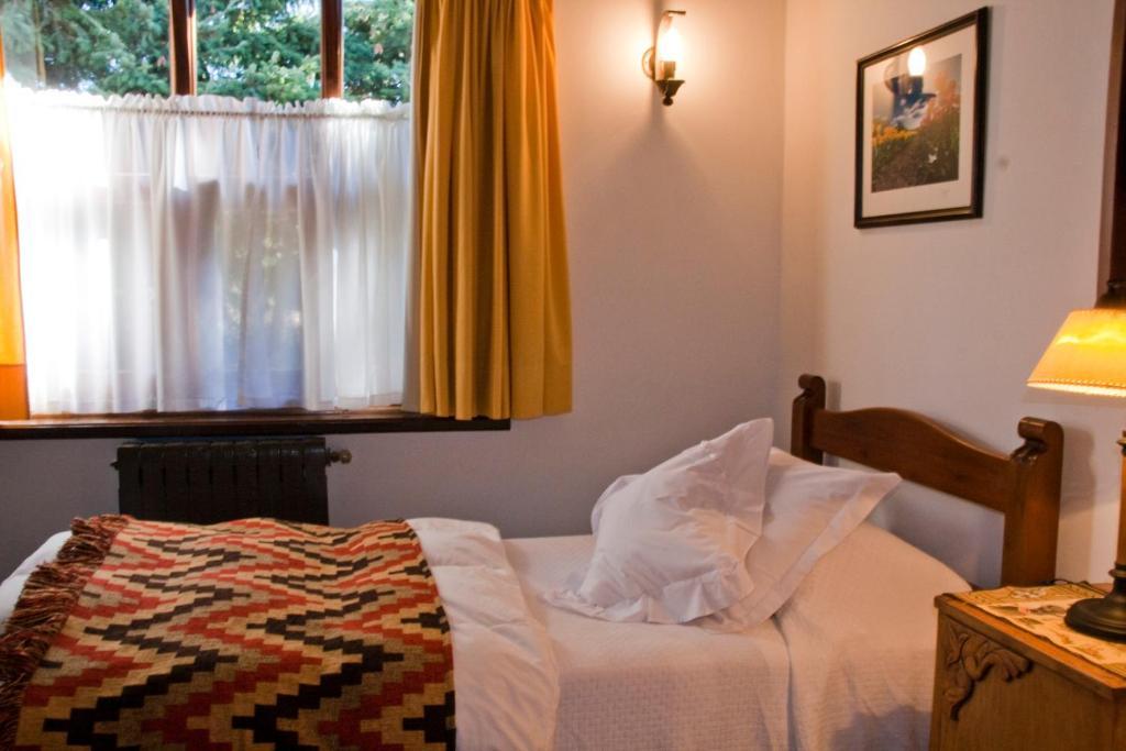 Hostería Canela B&B Esquel Exterior foto